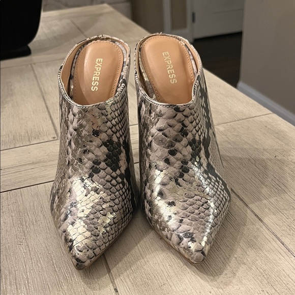 Express Snakeskin Patterned Heeled Mules - Picture 3 of 7